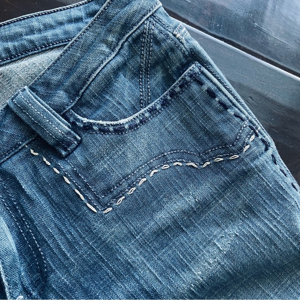 Antik Denim Distressed Embroidered Bohemian Flare Jeans Women's Size 28 - Picture 13 of 14